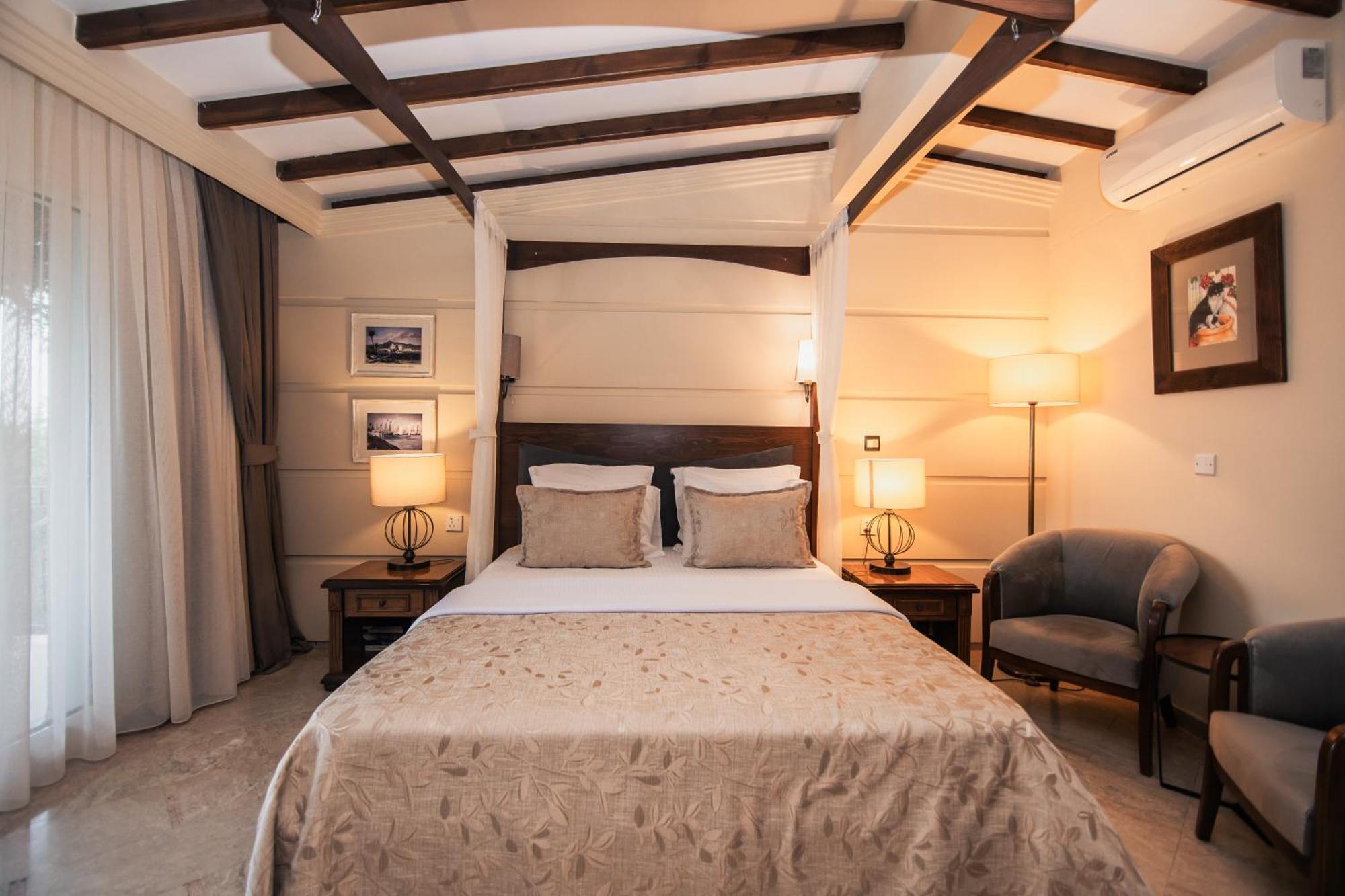 Bellapais Gardens Hostel ภายนอก รูปภาพ