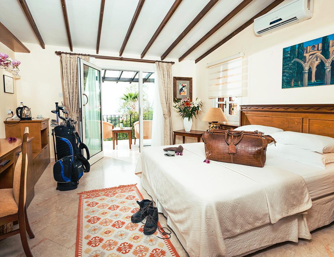 Bellapais Gardens Hostel ภายนอก รูปภาพ